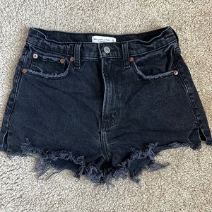 Abercrombie High Rise Mom Short